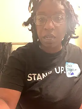 markquanna online show from April 8, 2:02 am