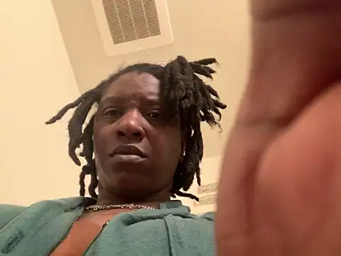Snapshot of markquanna chatting on May 30, 9:09 pm markquanna online show from May 30, 9:09 pm
