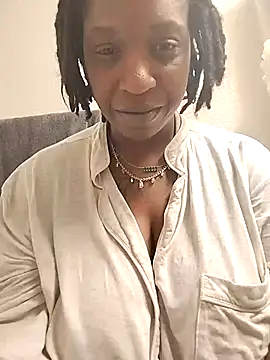 markquanna online show from January 12, 1:56 am