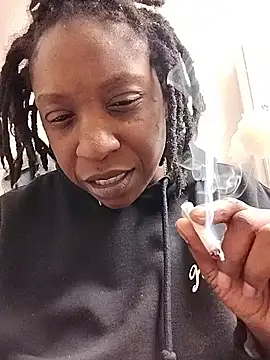 markquanna online show from January 12, 10:25 pm