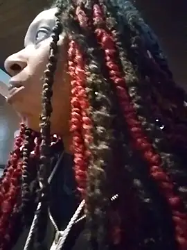 markquanna online show from October 28, 10:41 pm