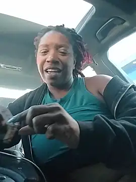 markquanna online show from November 10, 6:35 pm