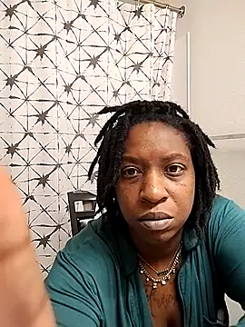 markquanna online show from December 16, 7:23 am