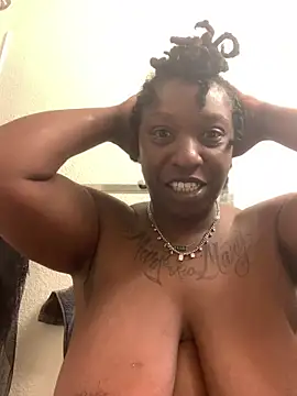 markquanna online show from April 5, 4:35 pm