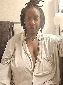 markquanna online show from January 11, 3:02 am