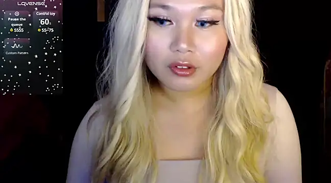 stacey wills44 online show from March 21, 9:45 pm