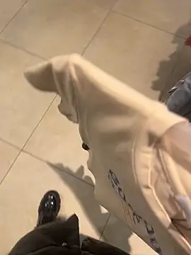 Snapshot of CrazzyChicks chatting on November 30, 9:10 am CrazzyChicks online show from November 30, 9:10 am