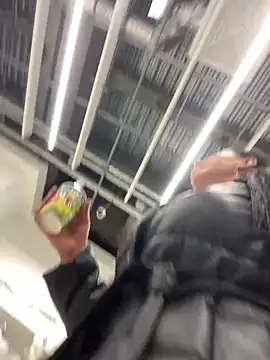 CrazzyChicks online show from March 22, 5:10 am