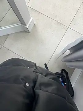 CrazzyChicks online show from March 6, 7:36 am