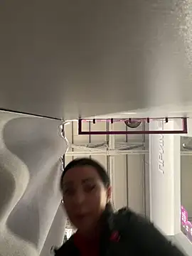 Snapshot of CrazzyChicks chatting on October 26, 8:26 am CrazzyChicks online show from October 26, 8:26 am