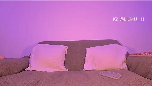 Lilmuh  online show from October 24, 11:15 pm