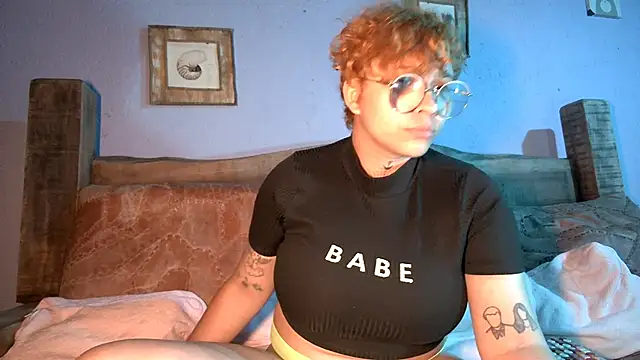Snapshot of Lilmuh_ chatting on January 26, 1:20 am Lilmuh online show from January 26, 1:20 am