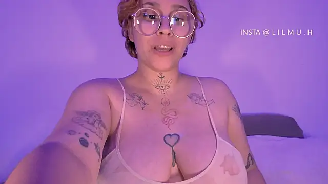 Lilmuh  online show from October 31, 11:33 pm