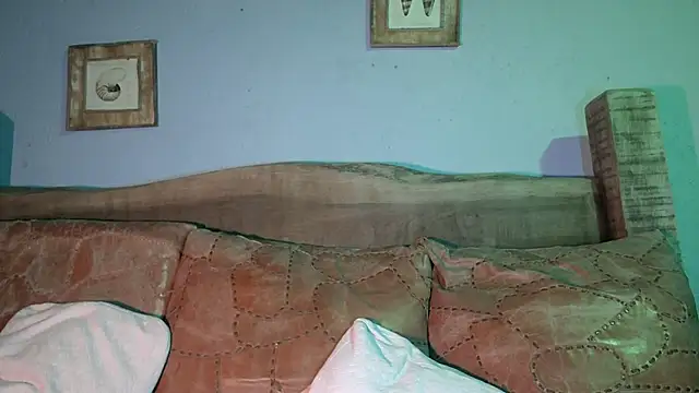 Snapshot of Lilmuh_ chatting on March 2, 12:42 am Lilmuh online show from March 2, 12:42 am