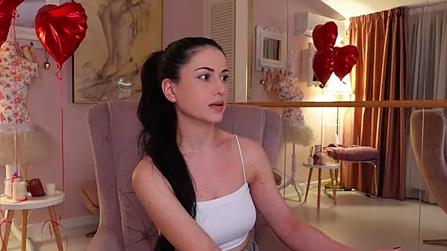 OliviaSirena online show from February 26, 10:32 pm