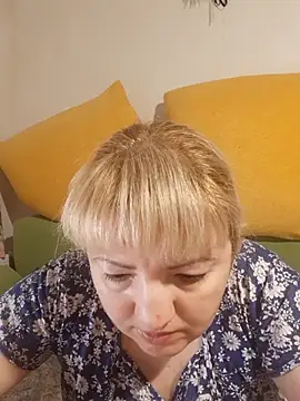 stefanyharper16 online show from March 27, 12:19 am