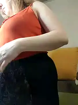 Snapshot of stefanyharper16 chatting on January 30, 11:13 pm stefanyharper16 online show from January 30, 11:13 pm