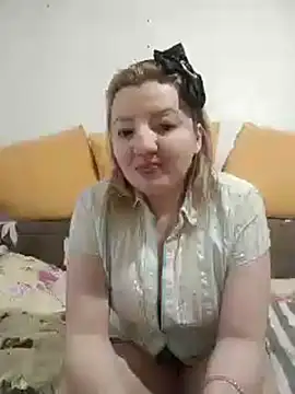 Snapshot of stefanyharper16 chatting on February 20, 12:36 pm stefanyharper16 online show from February 20, 12:36 pm