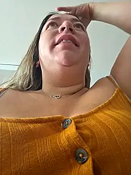 isabella rossse online show from October 22, 12:37 pm