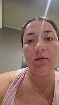 isabella rossse online show from April 10, 5:58 am