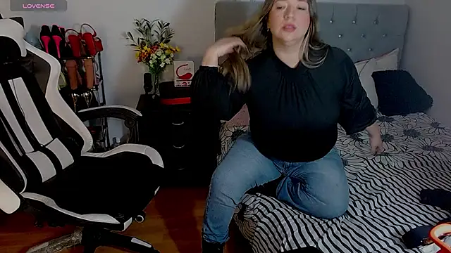 isabella rossse online show from November 5, 12:52 pm