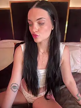 KarissaChantelle online show from April 30, 8:57 pm