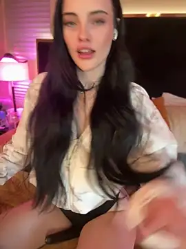 KarissaChantelle online show from February 10, 4:17 pm