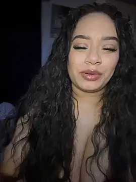 Snapshot of CarmelaAnthony chatting on February 14, 1:29 pm CarmelaAnthony online show from February 14, 1:29 pm