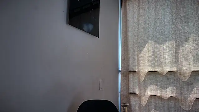 romeolovedark online show from February 26, 4:07 pm