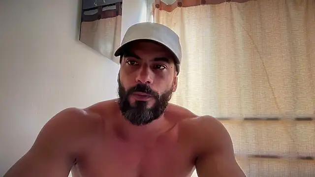 Snapshot of romeolovedark chatting on May 15, 3:32 pm romeolovedark online show from May 15, 3:32 pm