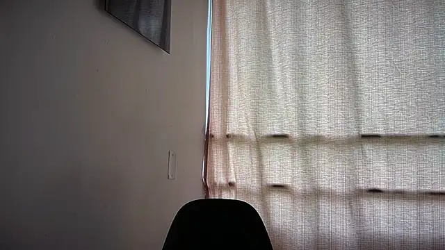 romeolovedark online show from March 14, 6:25 pm