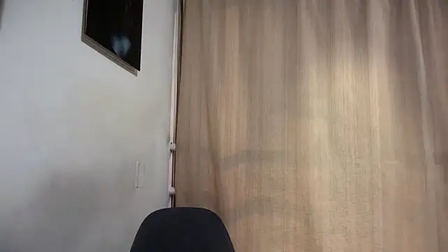 romeolovedark online show from March 19, 6:24 am