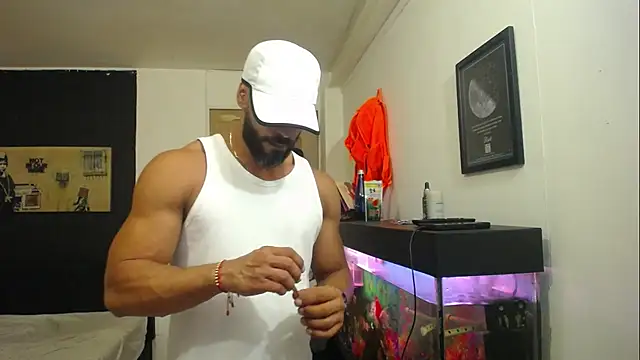 romeolovedark online show from March 18, 6:50 am
