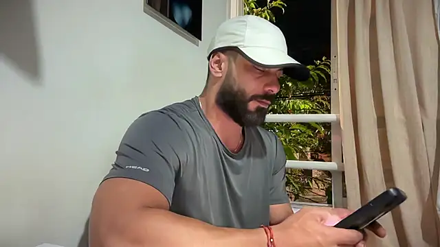 romeolovedark online show from April 4, 1:34 am