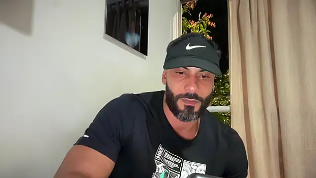Snapshot of romeolovedark chatting on May 26, 2:53 am romeolovedark online show from May 26, 2:53 am