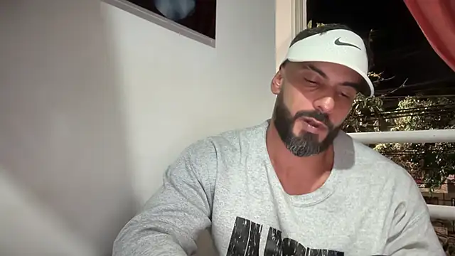romeolovedark online show from October 13, 2:46 am