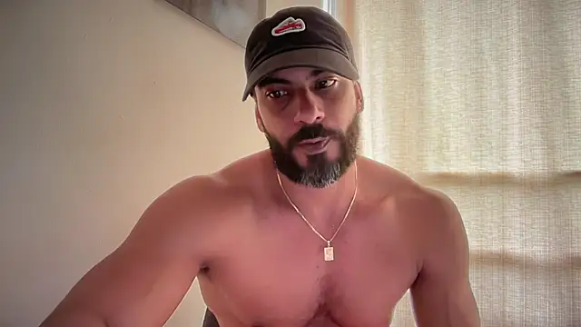 romeolovedark online show from March 5, 8:38 pm