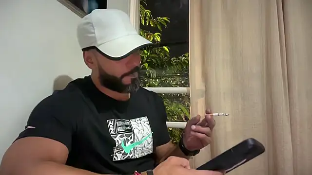 romeolovedark online show from March 15, 6:31 am