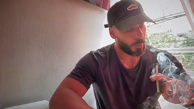 romeolovedark online show from November 17, 7:51 pm