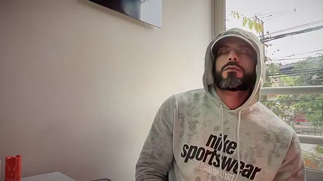 romeolovedark online show from November 5, 11:35 am