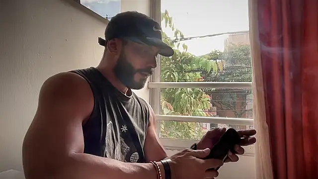 romeolovedark online show from February 10, 9:58 pm