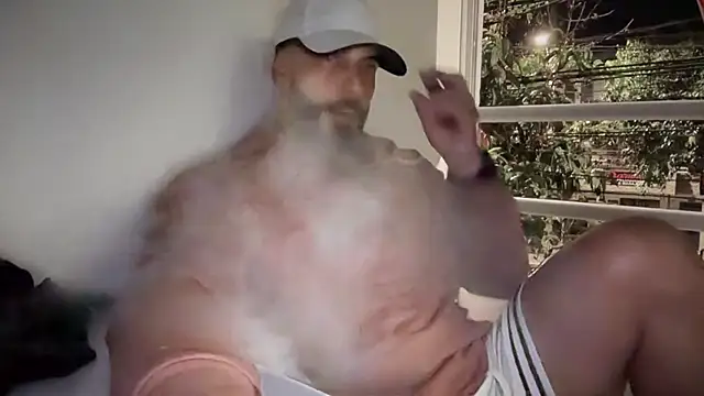 romeolovedark online show from December 2, 5:42 am