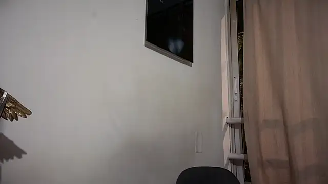 romeolovedark online show from February 27, 4:56 am