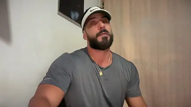 romeolovedark online show from April 2, 9:27 am