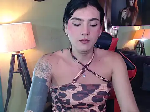 Snapshot of ximena22love chatting on September 22, 8:26 pm ximena22love online show from September 22, 8:26 pm