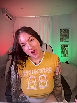 Snapshot of IvyHoney chatting on March 16, 10:44 am IvyHoney online show from March 16, 10:44 am