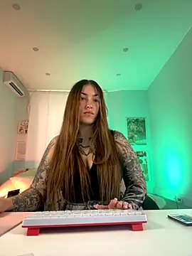 Snapshot of IvyHoney chatting on September 12, 9:20 am IvyHoney online show from September 12, 9:20 am