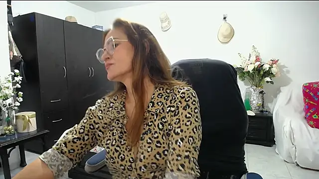 Xiimen online show from February 14, 2:39 am