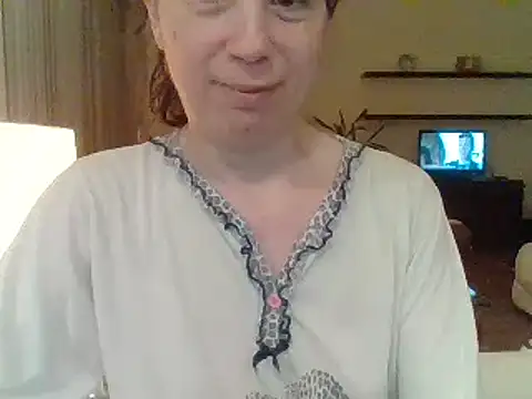Snapshot of Moi_Lina chatting on June 21, 11:43 pm Moi Lina online show from June 21, 11:43 pm