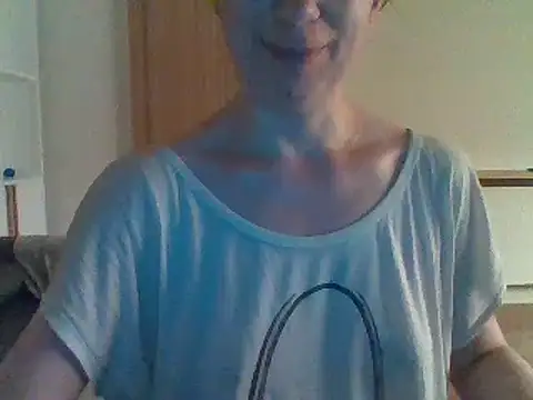 Snapshot of Moi_Lina chatting on July 30, 9:25 pm Moi Lina online show from July 30, 9:25 pm